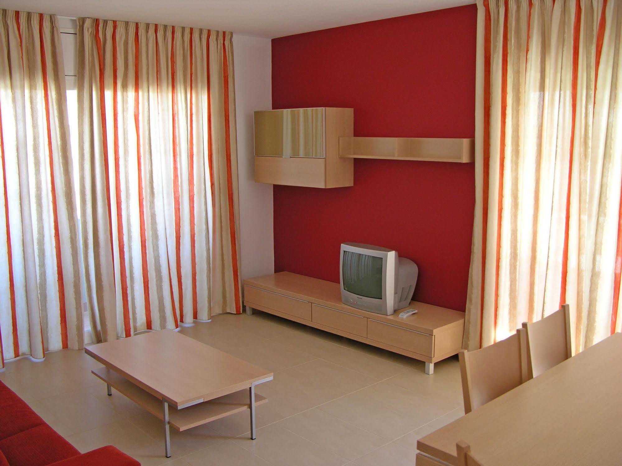 Salou Med Apartamentos Ngoại thất bức ảnh